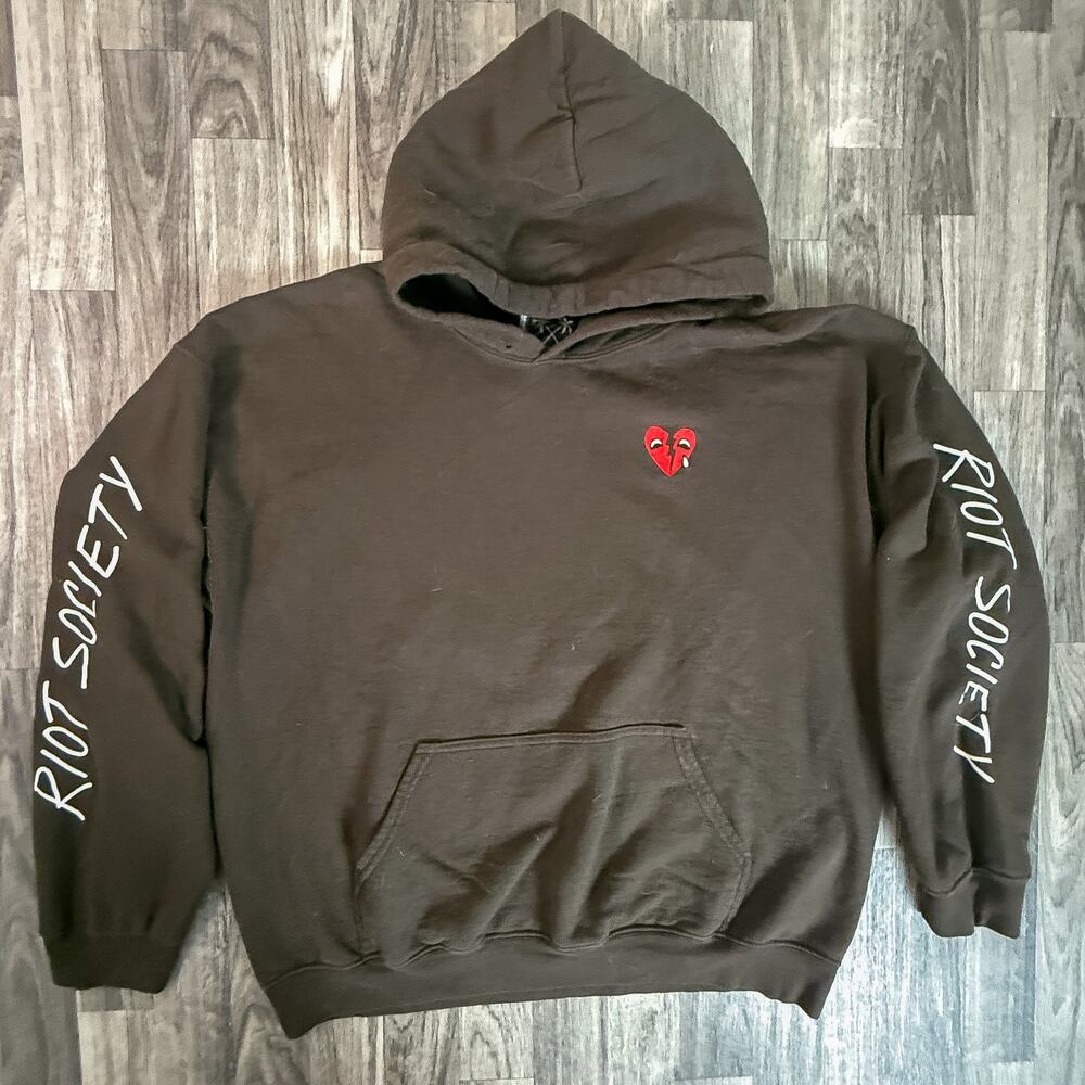 Riot Society Black Pullover Hoodie Broken Heart Graphic Sweatshirt